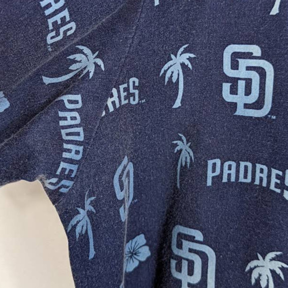 SAN DIEGO PADRES XL Hawaiian Shirt MLB Short Sleeve - Picture 3 of 6